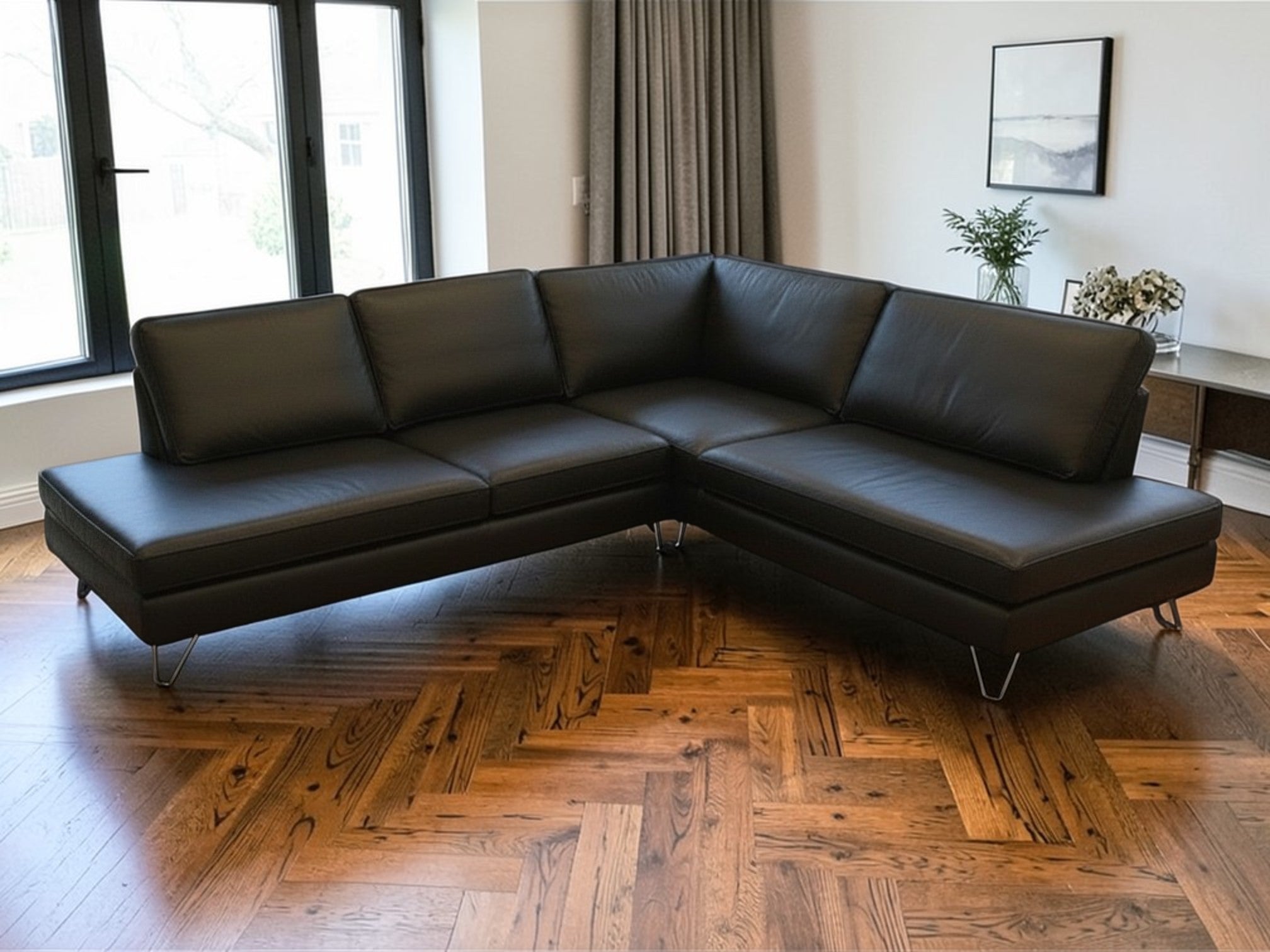Soho Corner – Springvale Leather